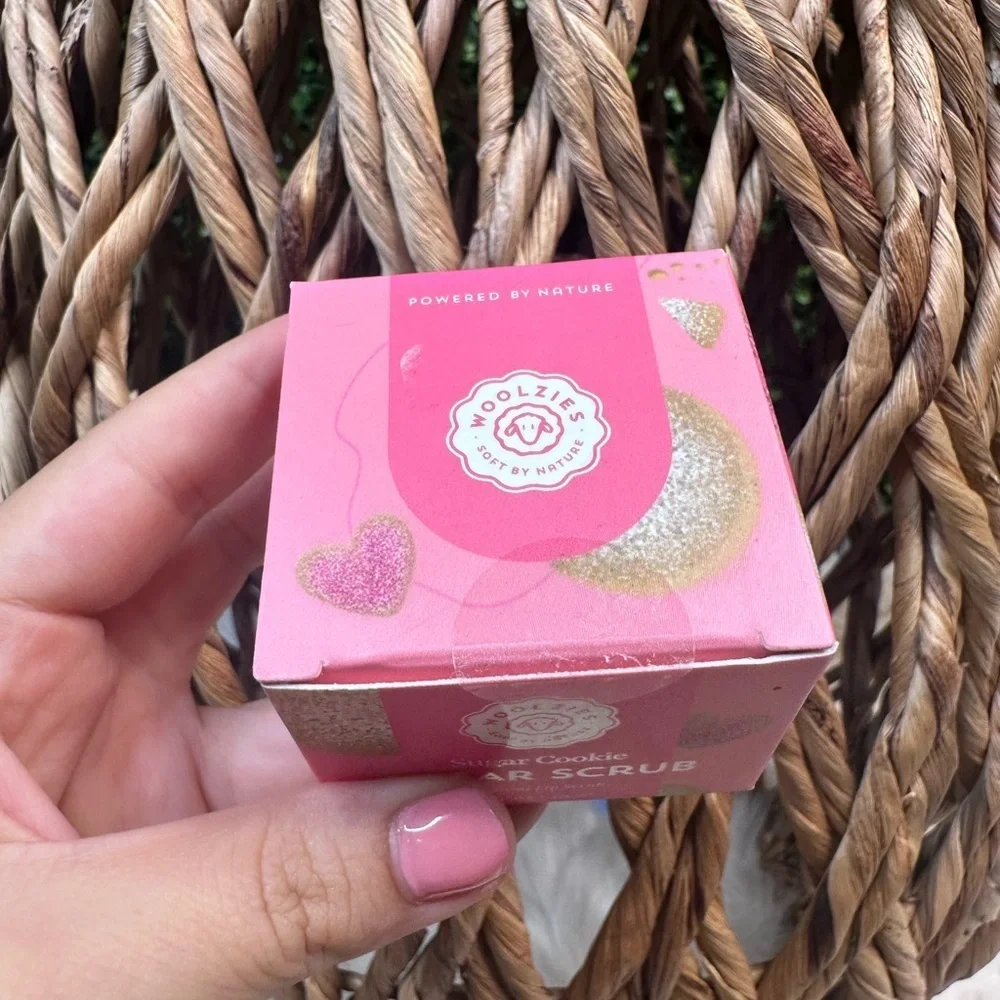 New‎ in box Sugar  cookie lip  scrub 1 FLoz
